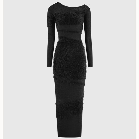 💥STUNNINGLY BEAUTIFUL💥Manière De Voir Off Shoulder Knitted Maxi Dress in Black - Picture 4 of 14